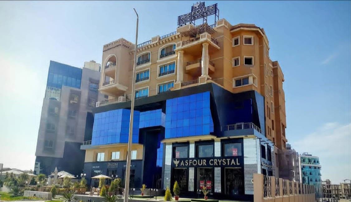 400 sq m administrative office with open views at the Commercial Centre, Fifth Settlement. — 4